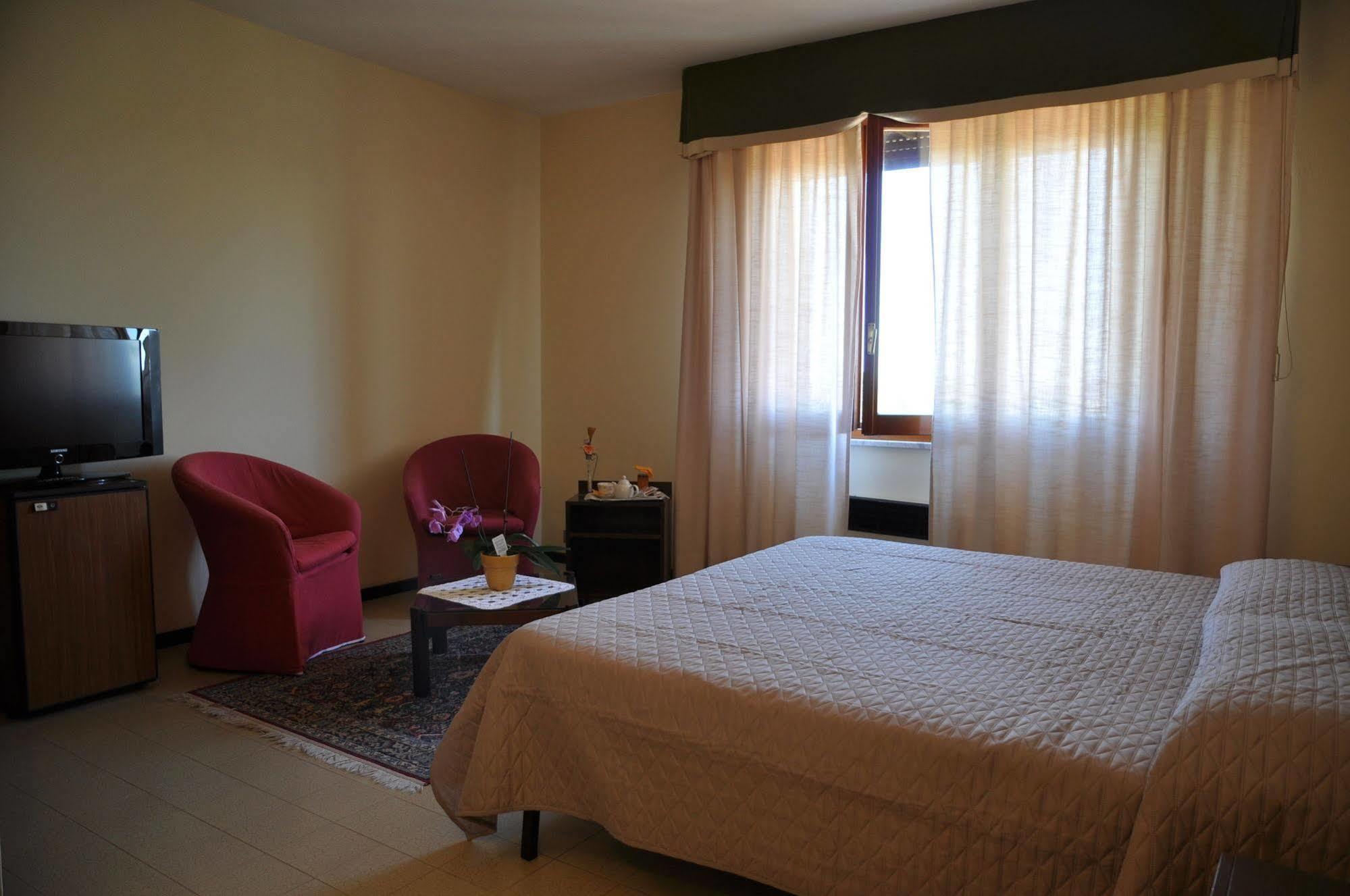 Hotel Firenze Chianciano Terme Εξωτερικό φωτογραφία