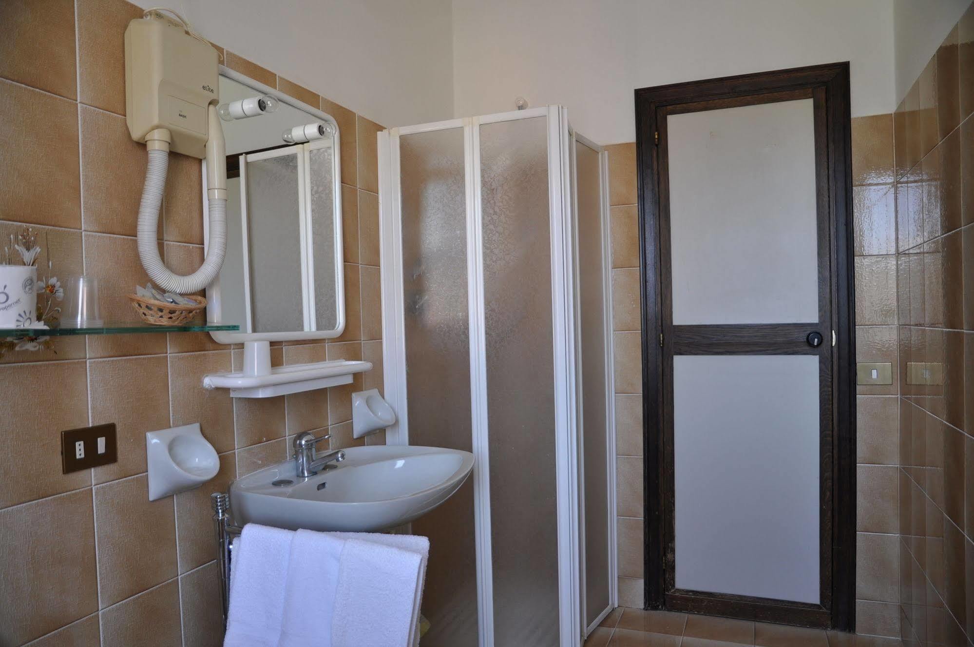Hotel Firenze Chianciano Terme Εξωτερικό φωτογραφία